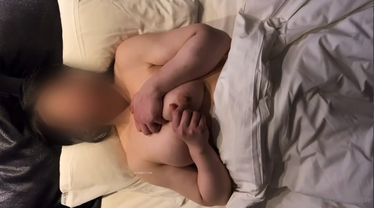 SSIS-776 大嫌いなセクハラ上司に仕組まれた出張先相部屋…過激エロ裏垢がバレた巨乳新人OLは一晩で肉オナホに堕ちる